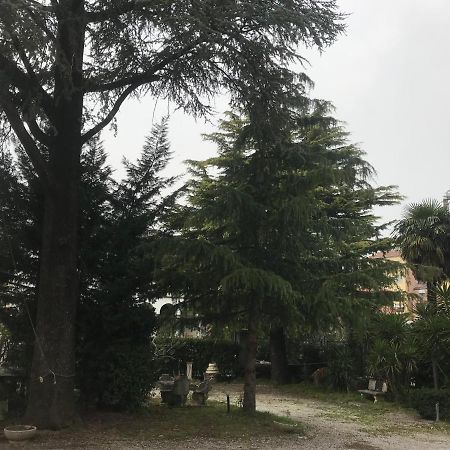 B&B " Guzzi - Inn " Mandello del Lario Kültér fotó