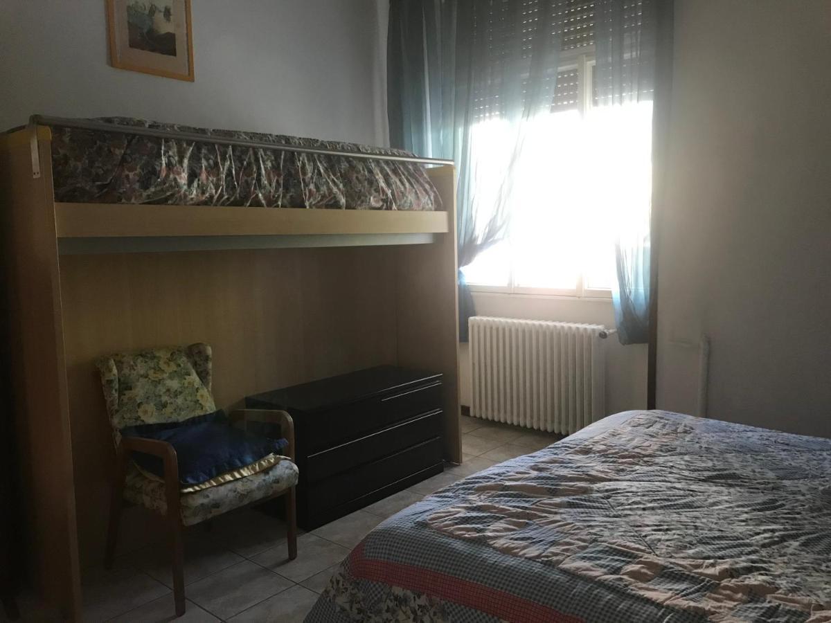 B&B " Guzzi - Inn " Mandello del Lario Kültér fotó